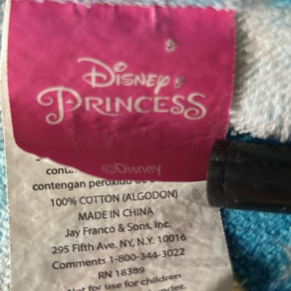 Disney Princess beach towel - Picture 5 of 6